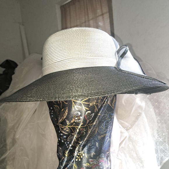 Beautiful black and gray 100!% Polypropylene "Special occasion" hat - Picture 2 of 9